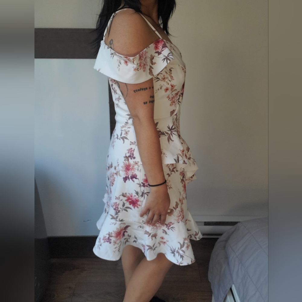 EVERNEW white floral dress - Picture 2 of 5
